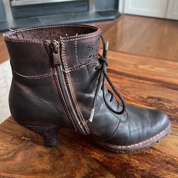 Neosens leather bootie. Size 37. - Picture 3 of 7